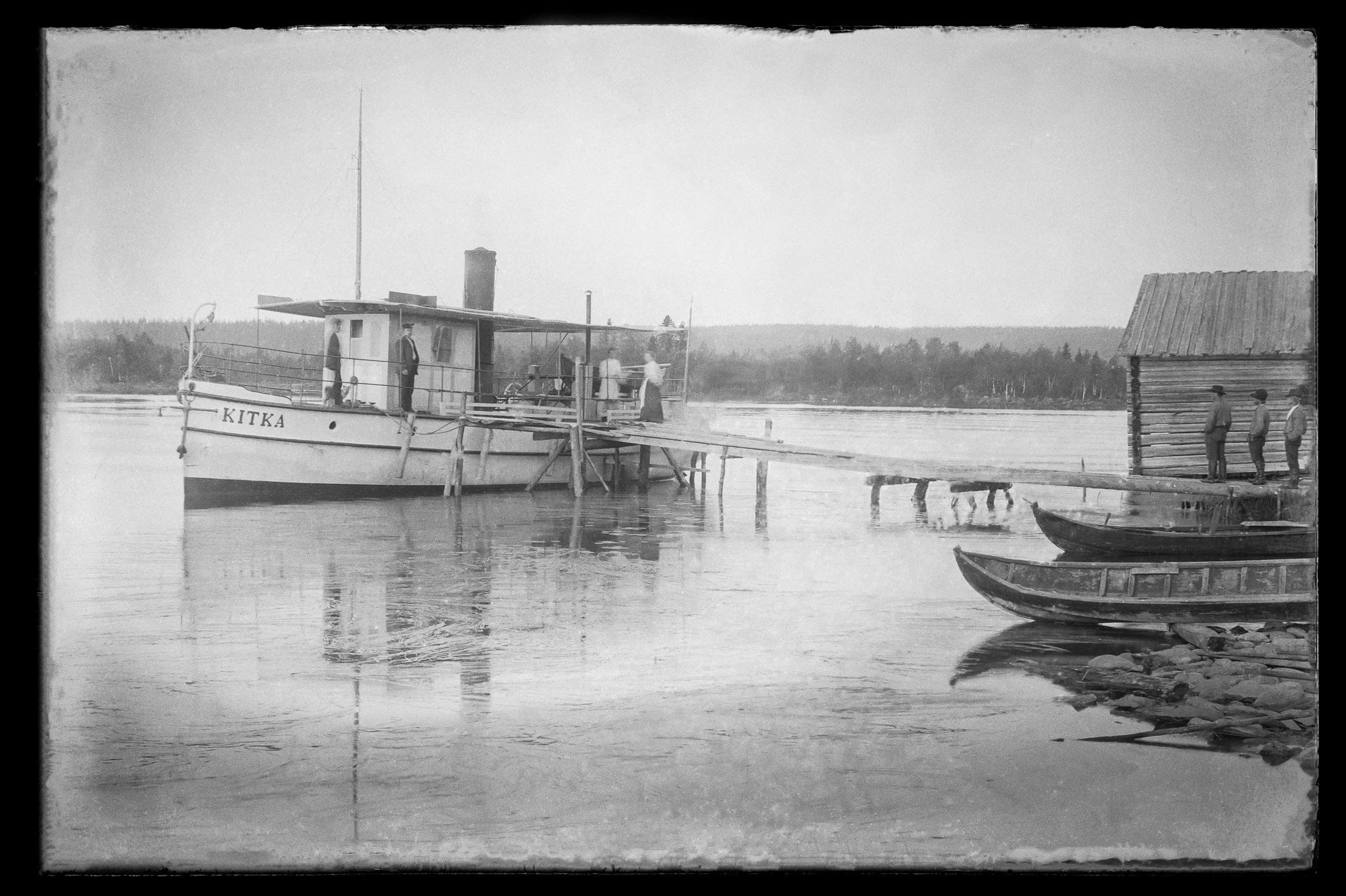 Kitka- laiva Alakitkan satamassa vuonna 1912.